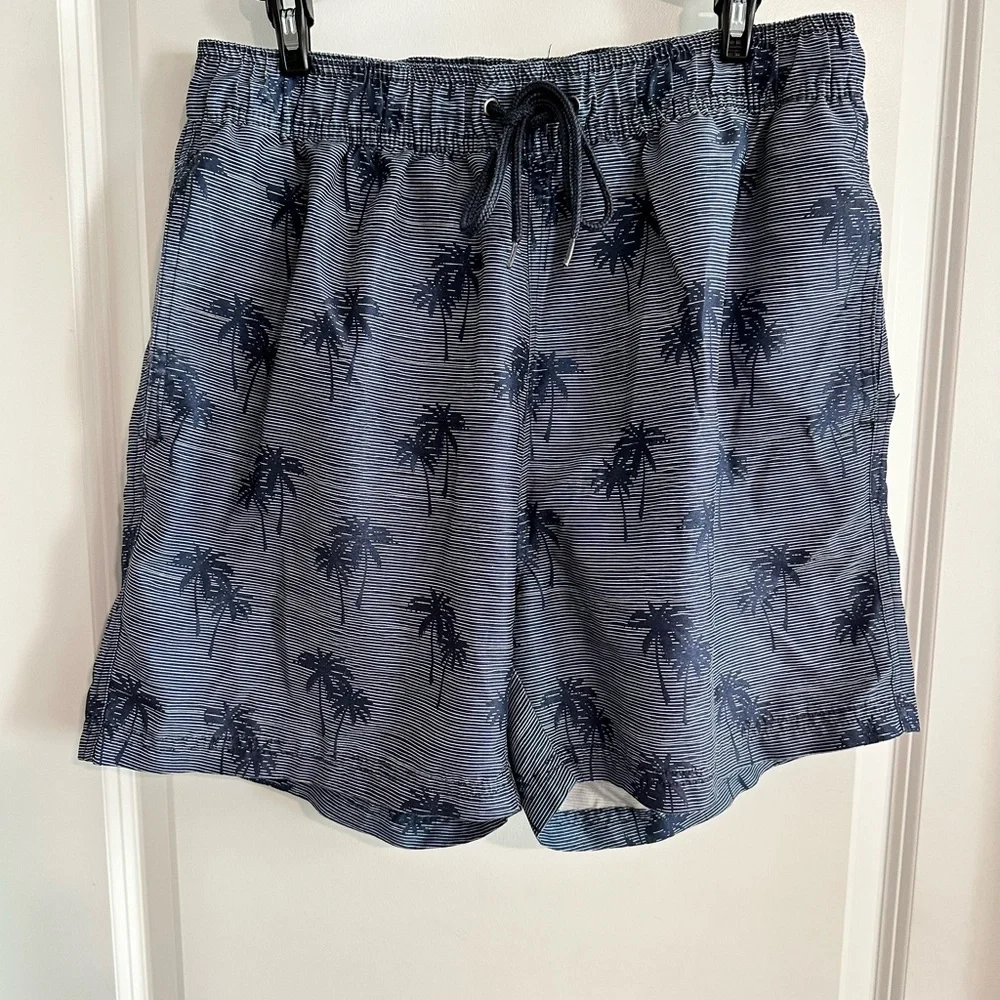 Men’s L Ben‎ Sherman swim trunks